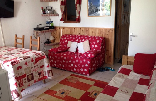Bourg-Saint-Maurice Apartment | Ideal Apartment 6: Lake View, Pool & Spa Near Funicular