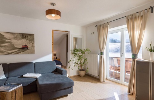 Kitzbuehel Apartment | Apartment 6 - house on the field - house on the field