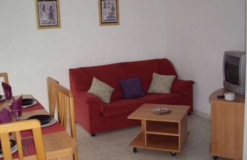 Ransol Apartment | Charming Apartment in Ransol with Scenic Lake Views
