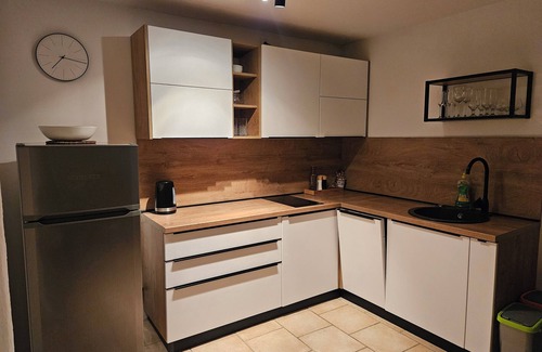 Zdrelac Apartment | Cozy Apartment with Ocean View and Breakfast Included