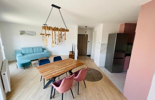 Novi Grad Sarajevo Apartment | Highly Rated Apartment 7: Child-Friendly Comfort Awaits