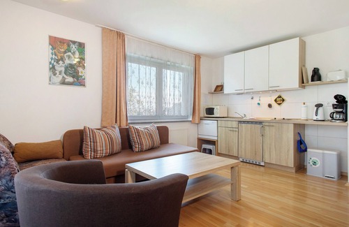 Nonnenhorn Apartment | Apartment '7' with Balcony and Wi-Fi