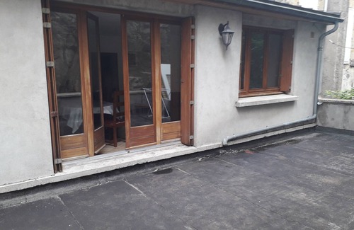 La Bourboule Apartment | Spacious Apartment for 8 in La Bourboule's Center