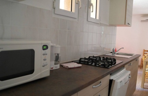 Calvi House | Spacious Apartment for 8 Guests - Perfect Group Getaway