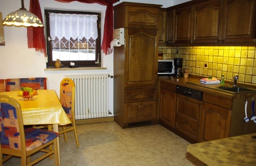 Vordermiesenbach Apartment | Ideal Family Retreat: 2 Bedrooms, Pet Friendly & Terrace