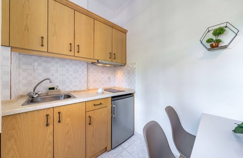 Astrakeri Apartment | Apartment '9' with Sea View, Wi-Fi and Air Conditioning