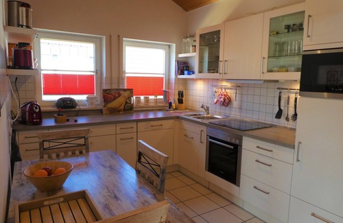 Kressbronn Condo | Spacious Apartment with Ocean View & Top Guest Rating 9.8