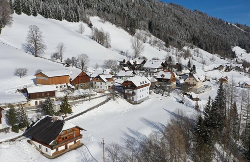 Kleinsolk Apartment | Cozy Apartment A - Family-Friendly with Spa and Breakfast