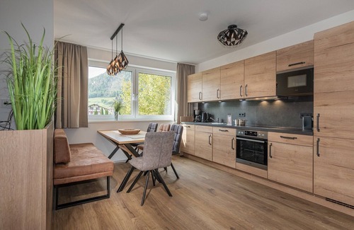 Seblas House | Relaxing Retreat at Apartment Alpine Superior with Spa & Kitchen