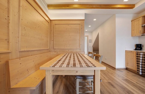 Tremosine Apartment | Mountain View Apartment with Private Terrace & Wi-Fi