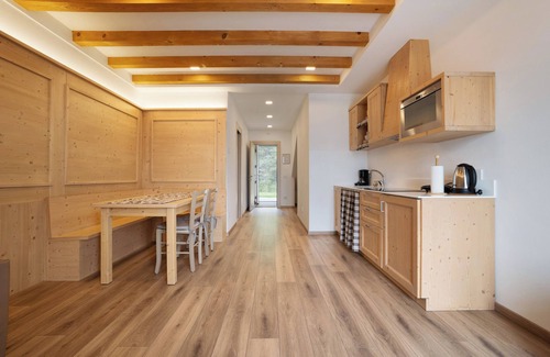 Tremosine Apartment | Mountain View Apartment with Private Terrace & Wi-Fi