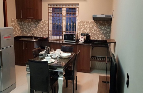 Mont Choisy House | Relaxing Apartment A3 with Pool and Garden Views