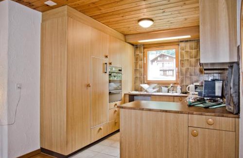 Goldswil Apartment | Family-Friendly Apartment Aare 3.5 by GriwaRent AG