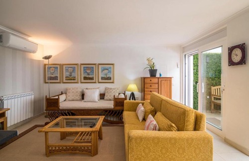 Cerro do Mocho Apartment | Stylish Apartment Abelha: Pet-Friendly with Pool Access