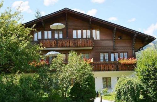 Saanen Apartment | Guest Rated 10/10: Apartment Abendrot for Family Getaways