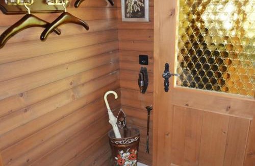 Saanen Apartment | Discover Apartment Abnaki - Family & Pet Friendly Retreat