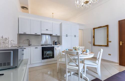 Acate Apartment | Apartment 'Achates' with Wi-Fi and Air Conditioning