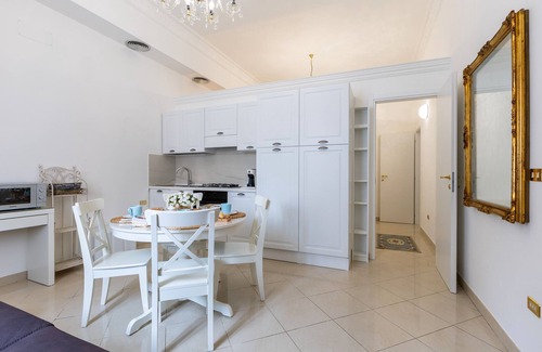 Acate Apartment | Apartment 'Achates' with Wi-Fi and Air Conditioning