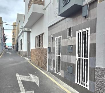 Adeje Apartment | Family-Friendly Stay at Apartment Adeje Corona for Your Getaway