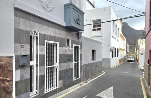 Adeje Apartment | Family-Friendly Stay at Apartment Adeje Corona for Your Getaway