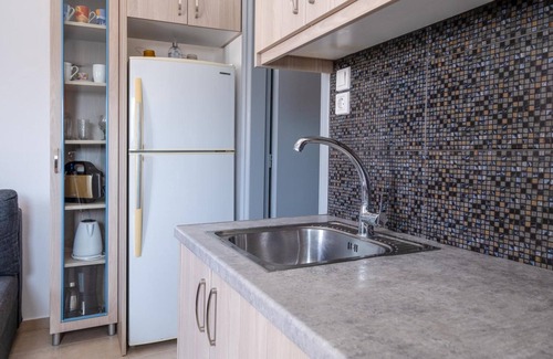 Perissa Apartment | Apartment 'Adelphi 4 40' with Mountain View, Wi-Fi and Air Conditioning