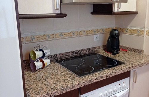 Old Town Baeza Apartment | Modern 'Aires De Baeza' Apartment with Balcony & Wi-Fi
