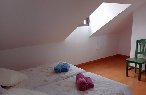 Old Town Baeza Apartment | Modern 'Aires De Baeza' Apartment with Balcony & Wi-Fi