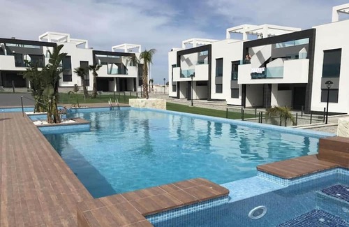 Los Altos Apartment | Modern Apartment 'Alegría' with Pool and Ocean View