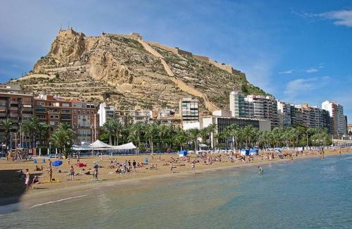 Ciudad Jardin Apartment | Budget-Friendly Apartment in Alicante - Family Friendly Stay