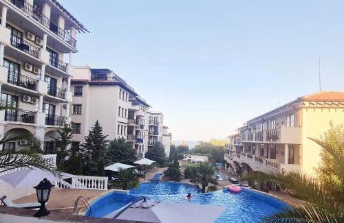 Obzor Apartment | Oceanfront Apartment Almi - Family-Friendly Escape in Obzor