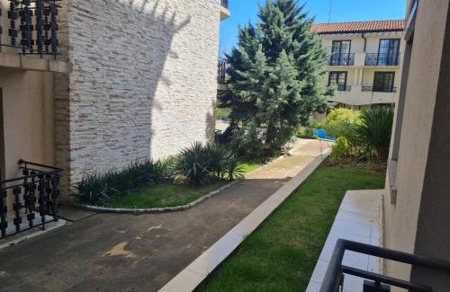 Obzor Apartment | Oceanfront Apartment Almi - Family-Friendly Escape in Obzor