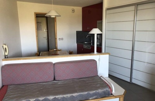 Jeux Apartment | Cozy Apartment in Alpe d'Huez Resort Center with Kitchen
