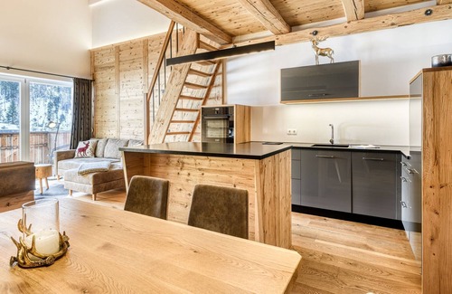 Wald am Arlberg Apartment | Relaxing Getaway at Apartment Alpenglöckchen - Arlberg Chalets