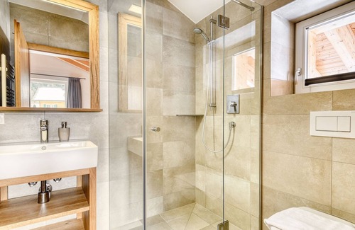 Wald am Arlberg Apartment | Relaxing Getaway at Apartment Alpenglöckchen - Arlberg Chalets