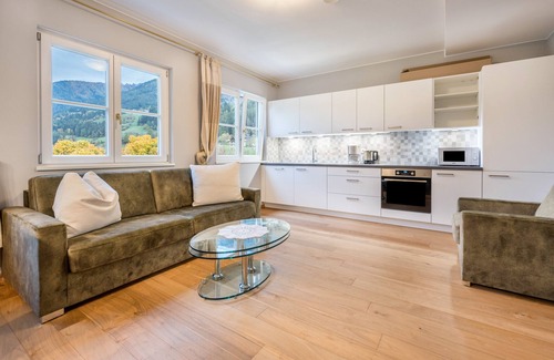 Valle Aurina Apartment | Mountain View Apartment 'Alpen Living' with Hot Tub & Wi-Fi
