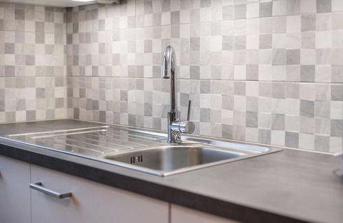 Valle Aurina Apartment | Mountain View Apartment 'Alpen Living' with Hot Tub & Wi-Fi