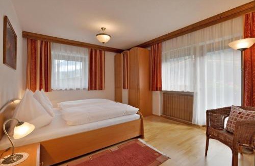 Zillertal Apartment | Pet-Friendly Retreat: Apartment Alpin with Perfect 10 Score