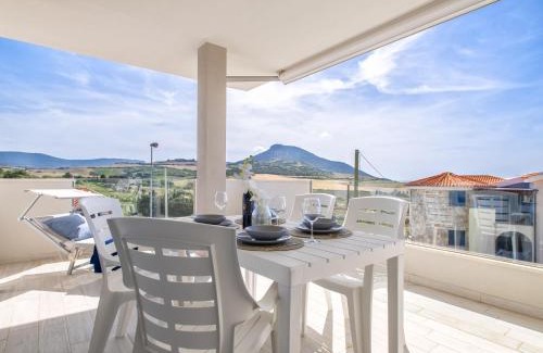 La Muddizza Apartment | Relax at Apartment Alta Marea with Pool & Family Amenities
