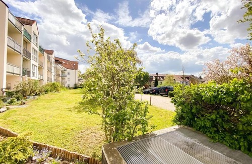 Wahren Apartment | Cozy Apartment am Auensee with Private Parking & Terrace
