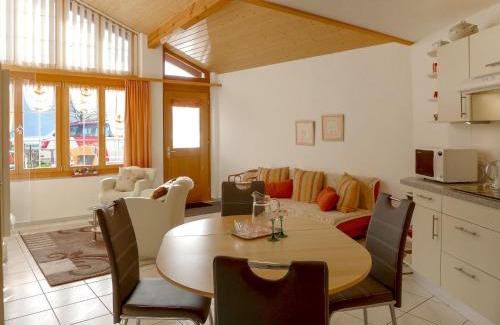 Brienz Apartment | Experience Oceanfront Comfort at Apartment Am Brienzersee
