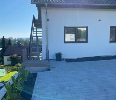 Waggershausen Apartment | Family-Friendly Apartment Am Hang with Kitchen Access
