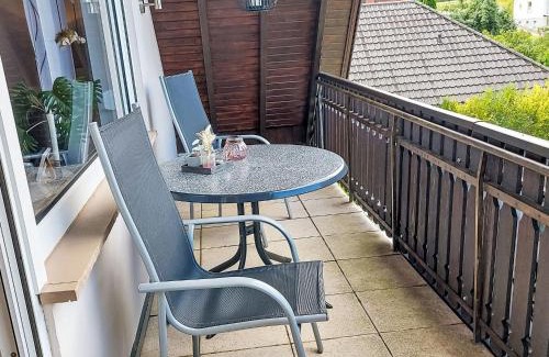 Luegde Apartment | Discover Apartment Am Meintetal: Pet & Child Friendly Stay