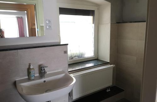 Freyburg Apartment | Family-Friendly Retreat at Apartment am Stadtturm - 8.9/10