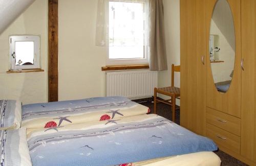 Waase Apartment | Oceanfront Apartment Am Strom-4: Guest Rated 9/10