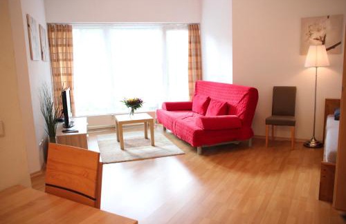 Zentrum-Nord Apartment | Cozy Apartment am Zoo: Family-Friendly & Accessible Stay