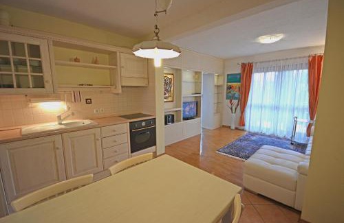 Bled Apartment | Oceanfront Apartment Amigo: Guest Rated 9.6/10