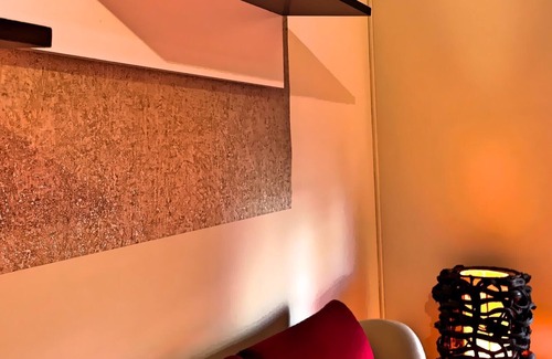 Old Town Baeza Apartment | Spacious Apartment for 8 with Pool - Stay in Baeza