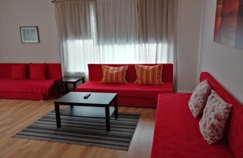 Oststeinbek Apartment | Family-Friendly Apartment AMS with Great Guest Ratings