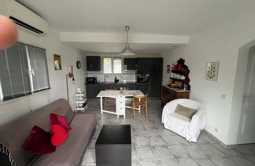Plan-de-la-Tour Apartment | Relaxing Retreat with Garden Pool & Ocean View - 9.8 Rated