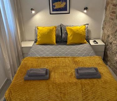 Cove Rogacic Apartment | Cozy Apartment Ana: Highly Rated & Family-Friendly Stay